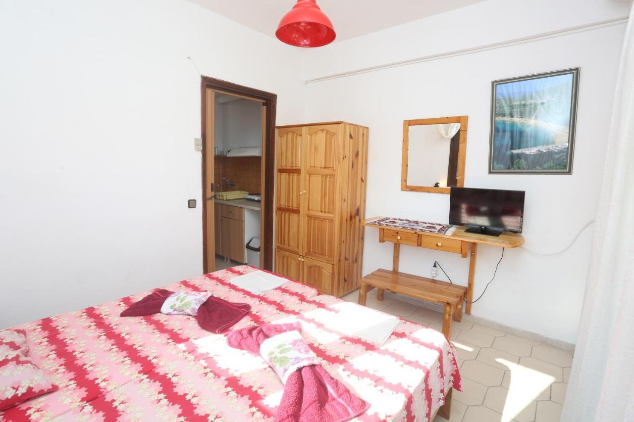 Apartments Villa Castor Pefkochori Bagian luar foto