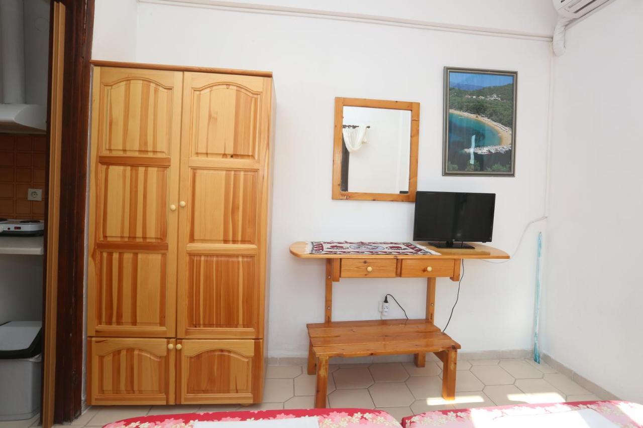 Apartments Villa Castor Pefkochori Bagian luar foto